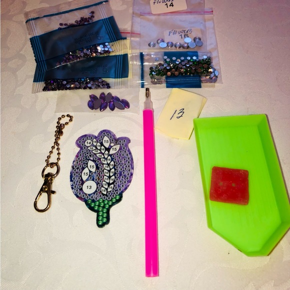 👀4/$25 DIY Diamond Painting Crystal Tulip Keychain/Purse Charm Kit Complete - Picture 2 of 7